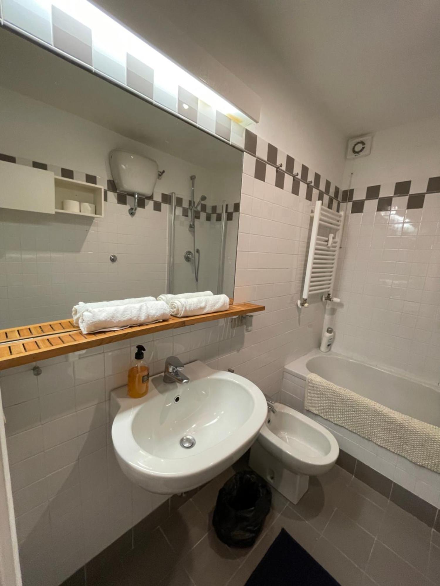 Lovely At Saint Peter's Square Vatican Apartment Rome